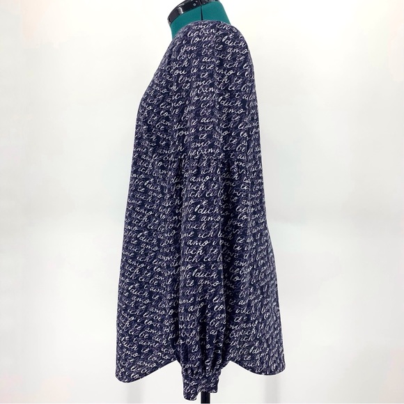 Cabi Te Amo Blouse # 5336, 'Love' Printed Long Sleeve V-neck Navy Blouse, Medium - Picture 6 of 16
